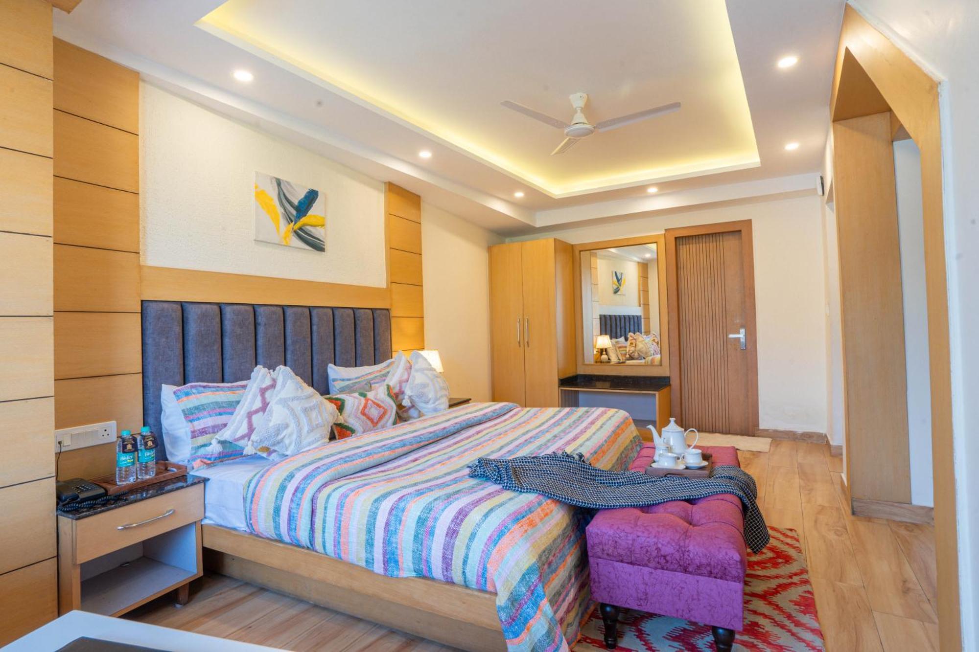 Perfectstayz Premium At Mall Road Masuri Exterior foto